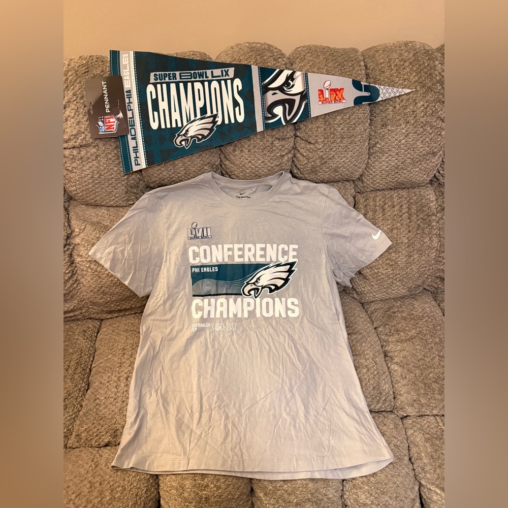 New Nike Philadelphia Eagles Super Bowl Champions Shirt and Pennant